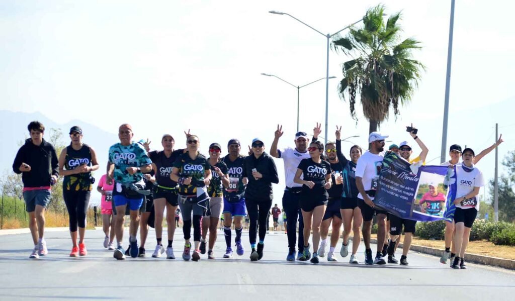 El club Gato Araiza realizaron el recorrido en memoria de Javier Morales.